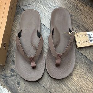 Men's Brown Flip-Flops